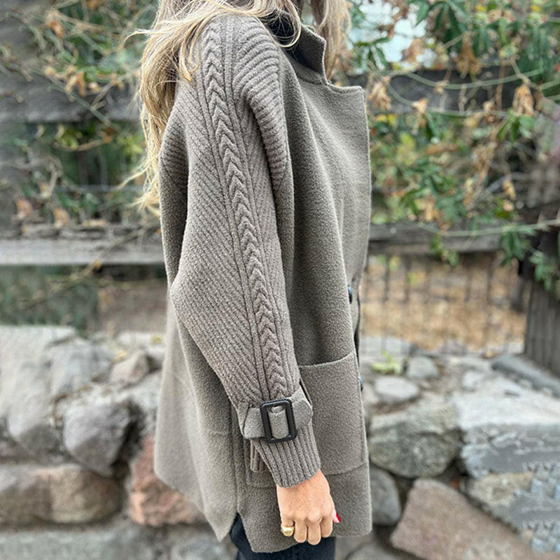 Isola | Cappotto doppiopetto con maniche in maglia per donna
