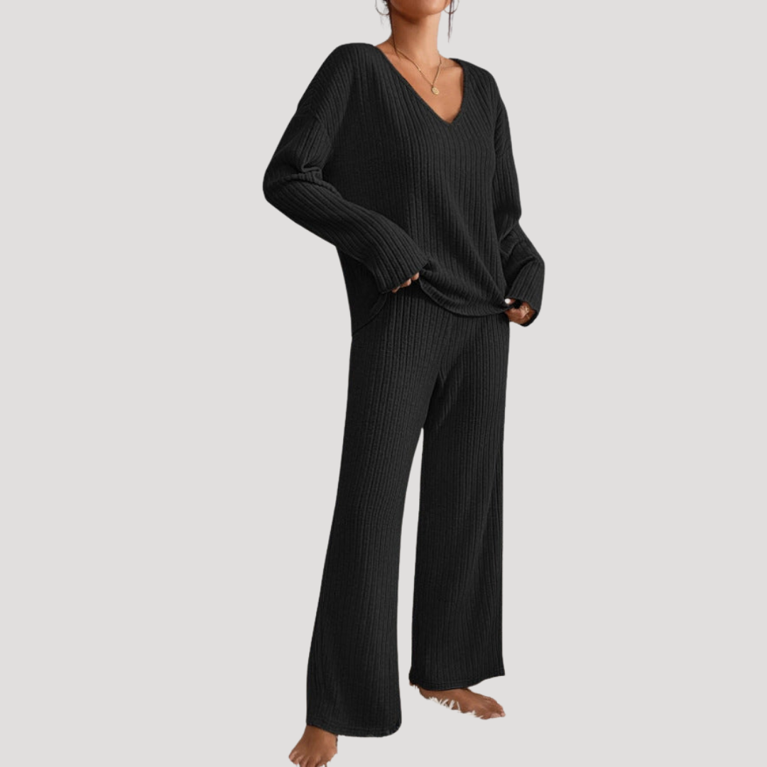 Sandra | Completo Femminile in Maglia con Collo a V e Pantaloni Larghi