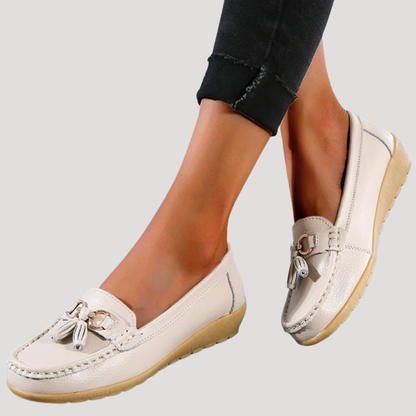 Wanda | Scarpe Basse Eleganti da Donna con Pompon
