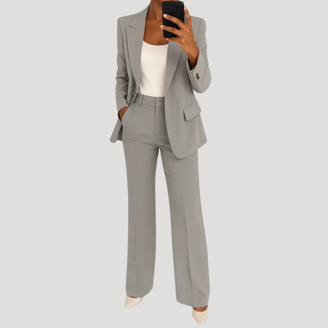 Ana | Tailleur Donna Strutturato Taglio Elegante