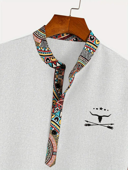 Marco | Camicia a maniche corte con collo a V e bordo etnico da uomo