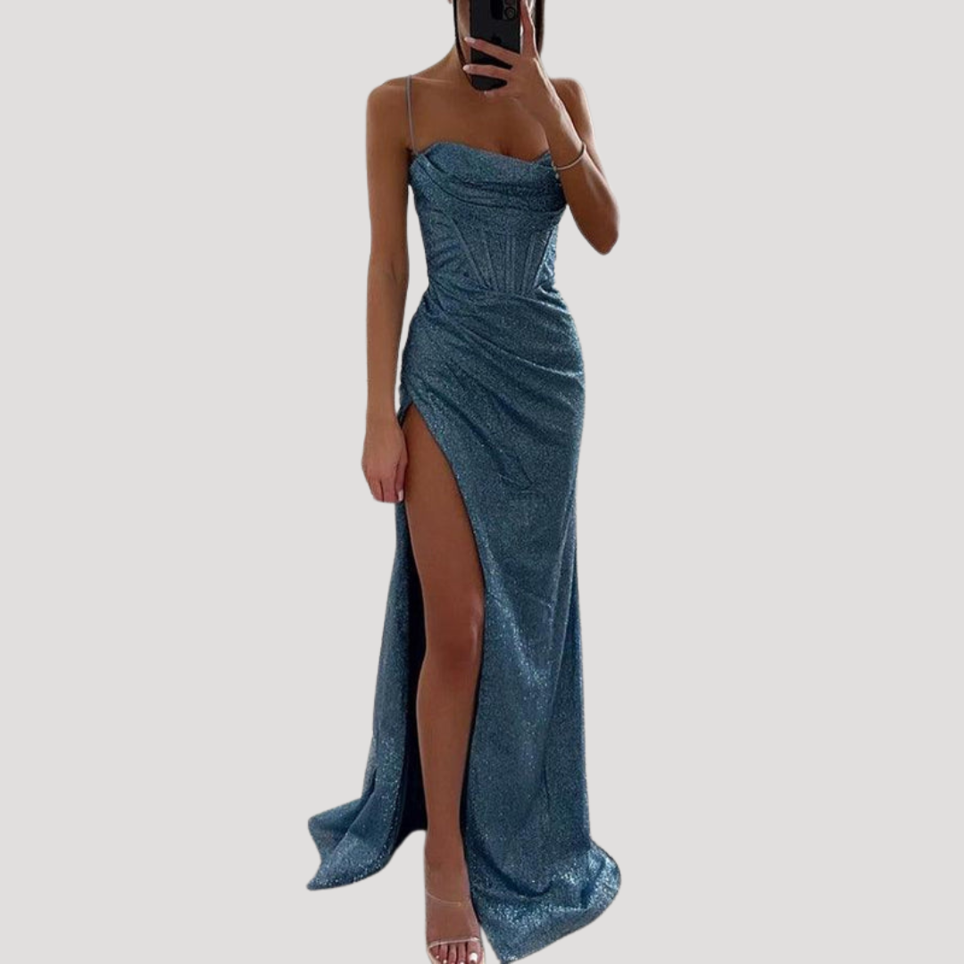 Fernanda | Elegante abito lungo da sera con spacco e spalline sottili