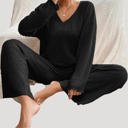 Sandra | Completo Femminile in Maglia con Collo a V e Pantaloni Larghi