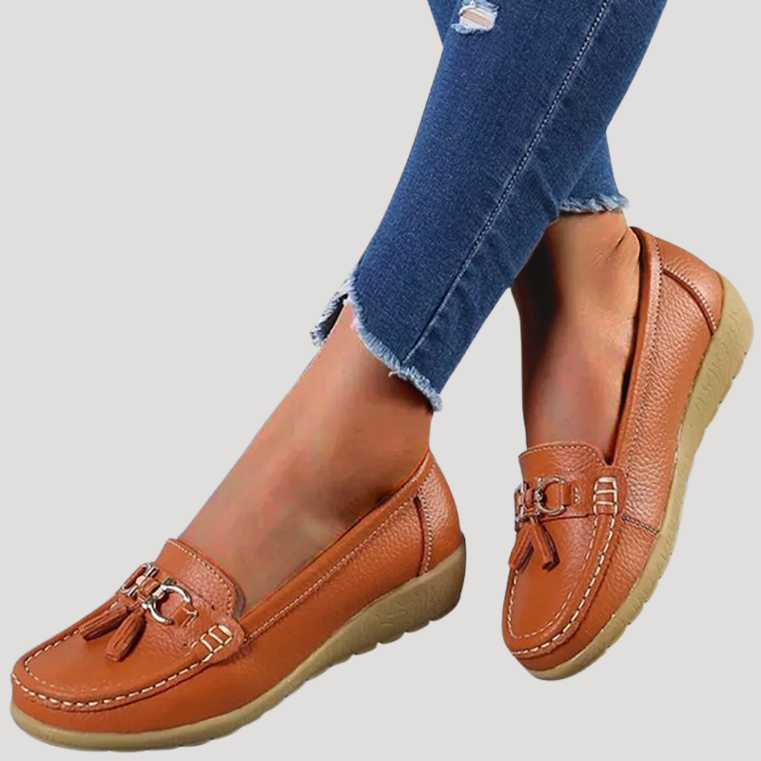 Wanda | Scarpe Basse Eleganti da Donna con Pompon