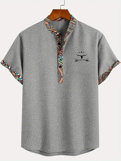 Marco | Camicia a maniche corte con collo a V e bordo etnico da uomo