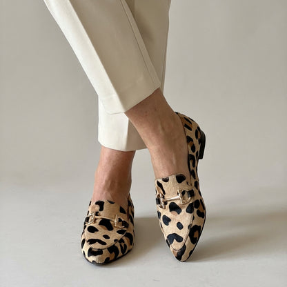 Olivianora | Mocassini leopardati con dettaglio in metallo per donna