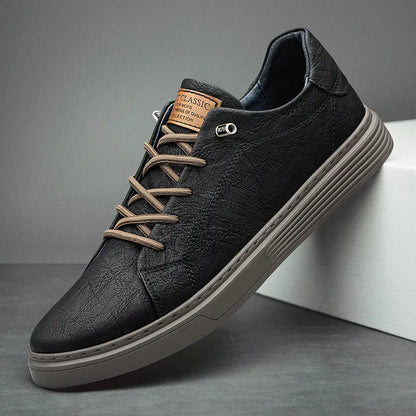 Ettorino | Sneakers basse stringate con suola a righe da uomo