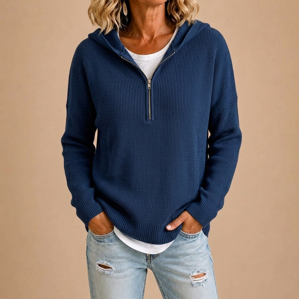 Valeria | Poncho in maglia con cappuccio per donna