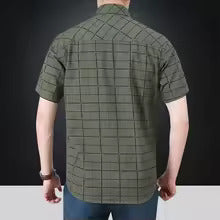 Nicola | Camicia a quadri a maniche corte con due tasche da uomo