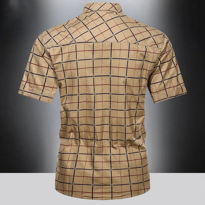 Nicola | Camicia a quadri a maniche corte con due tasche da uomo