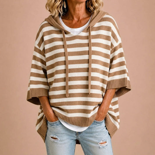 Loredana | Poncho in maglia a righe con cappuccio per donna