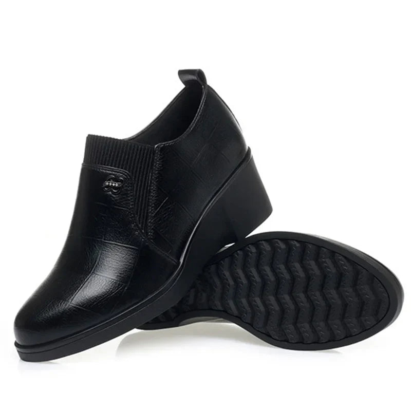 Nadine | Scarpe décolleté in pelle con zeppa e chiusura elastica per donna