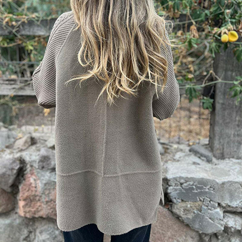 Isola | Cappotto doppiopetto con maniche in maglia per donna